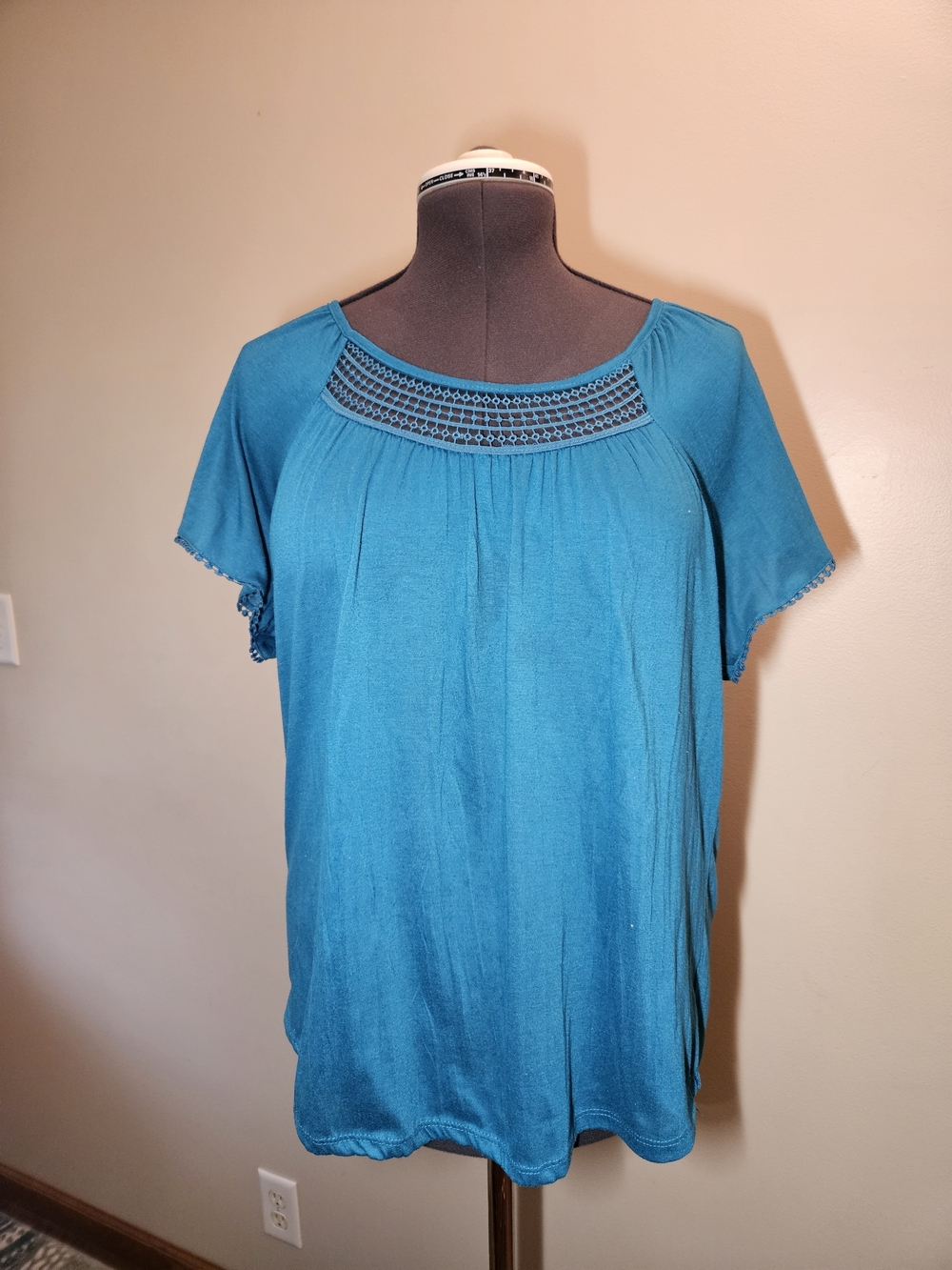 Coral Bay XL Teal Short Sleeve Top with Crochet Yoke